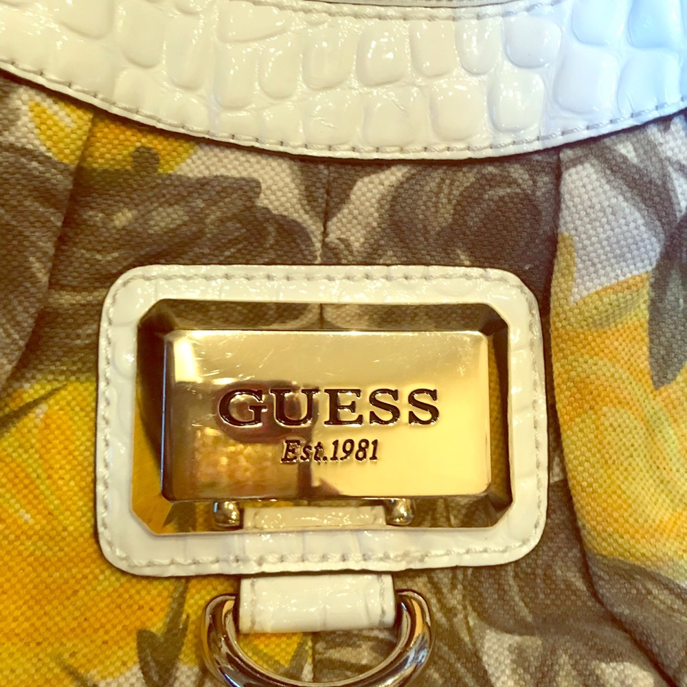 Guess purse